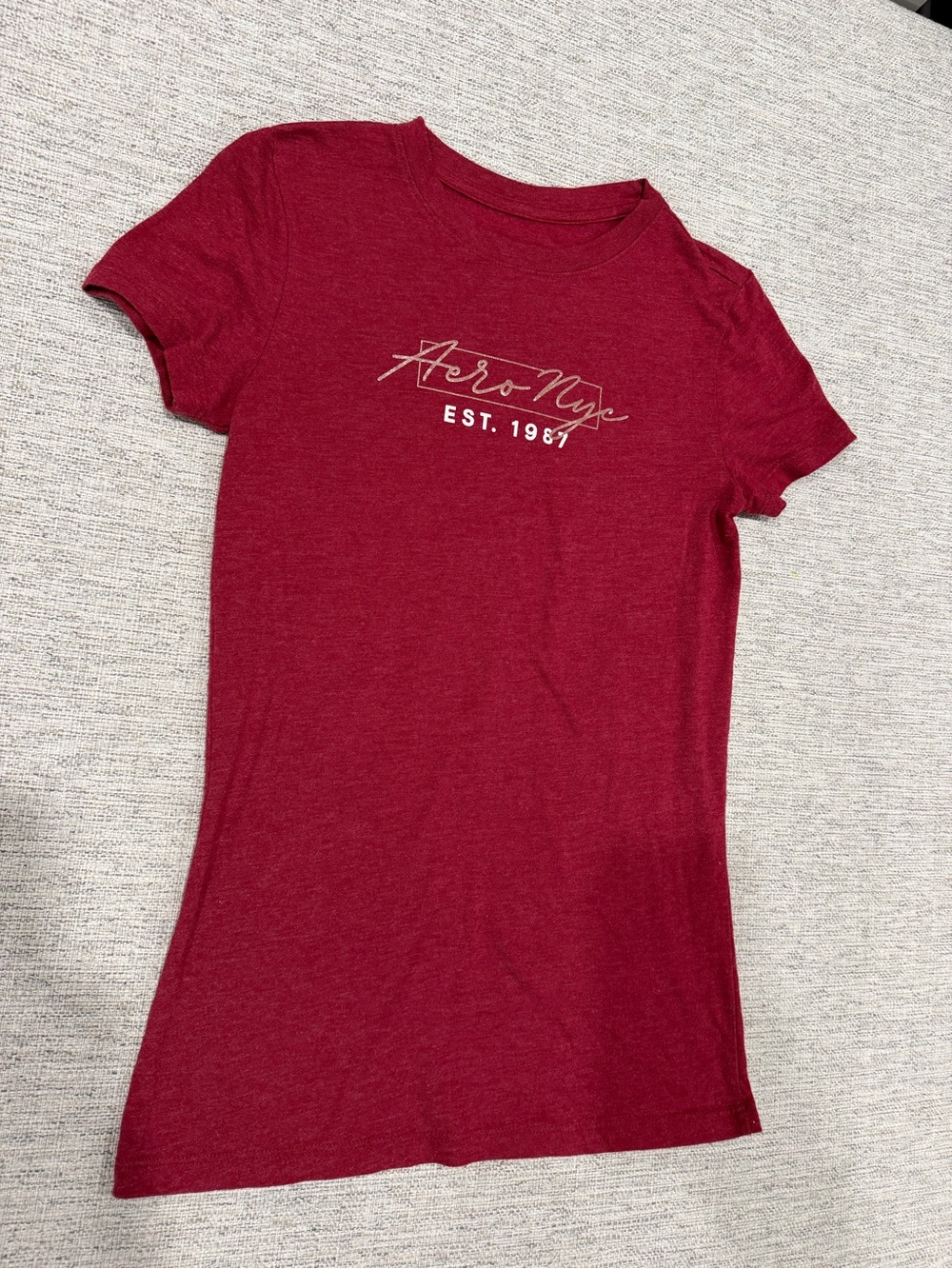Aeropostale Burgundy Script Logo Short Sleeve Tee